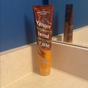 Bath & Body Works Brown and Orange Exfoliant Scrub
